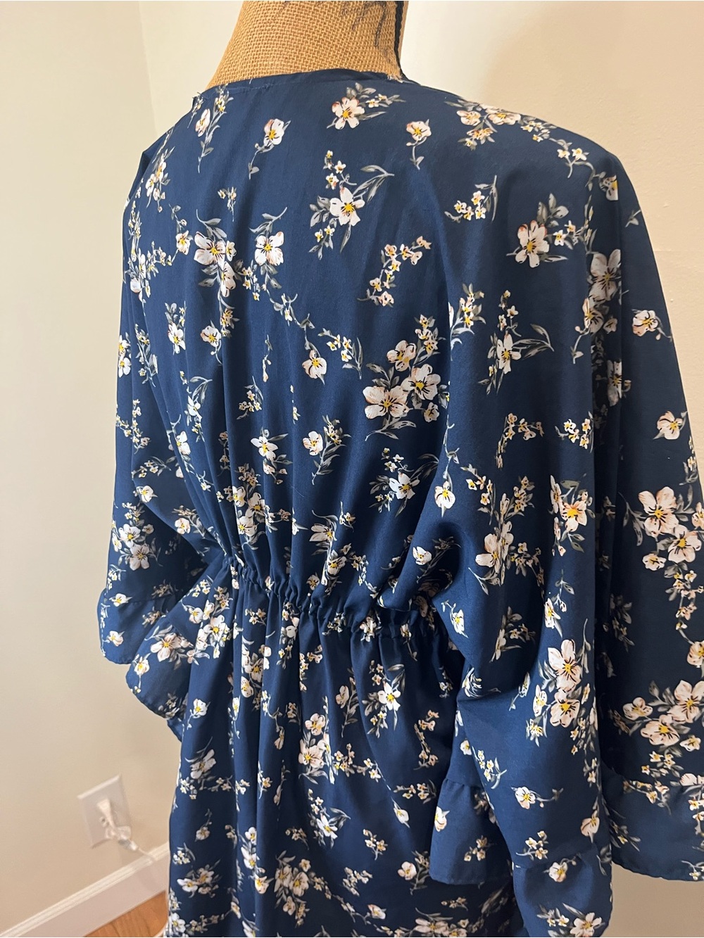 Swim Coverup Cascading Ruffle Tie Front Floral Navy Print Size Large XL - Picture 12 of 14